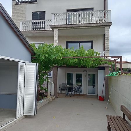 Lili Apartment Umag Exterior photo