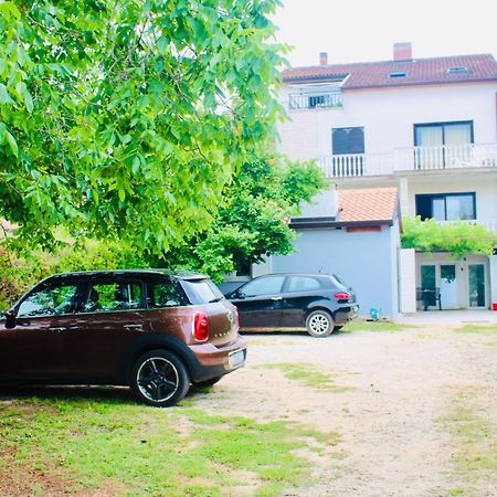 Lili Apartment Umag Exterior photo